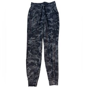 Lululemon Ready To Rulu Joggers in Incognito Camo 🤍